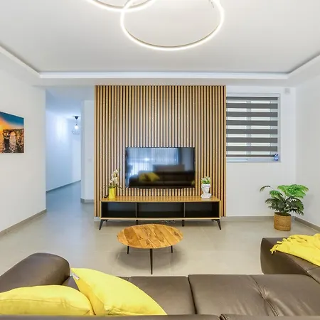 Designer 3br In Charming Marsascala By 360 Estates Марсаскала