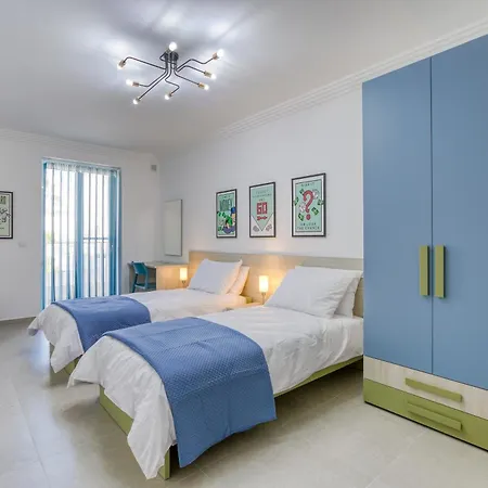 Designer 3br In Charming Marsascala By 360 Estates Апартаменты